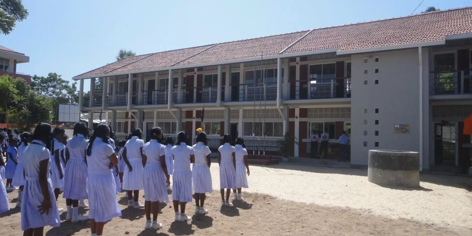 பாடசாலைகளில் நிதி சேகரிக்க அனுமதியில்லை